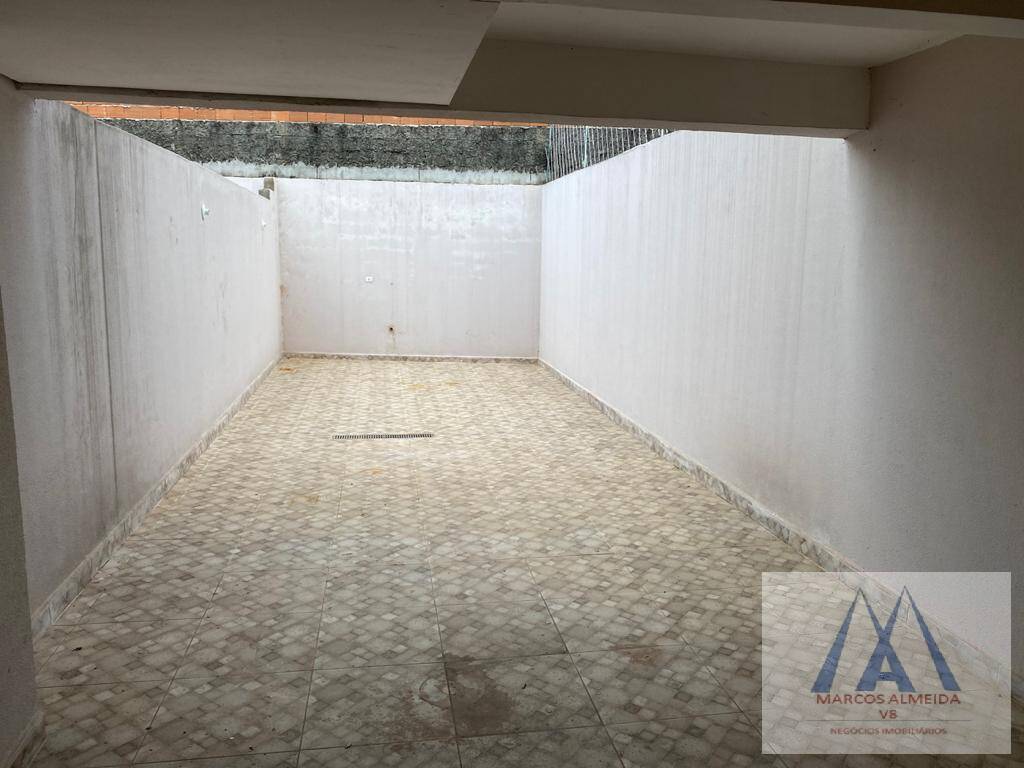 Sobrado para alugar com 3 quartos, 240m² - Foto 11