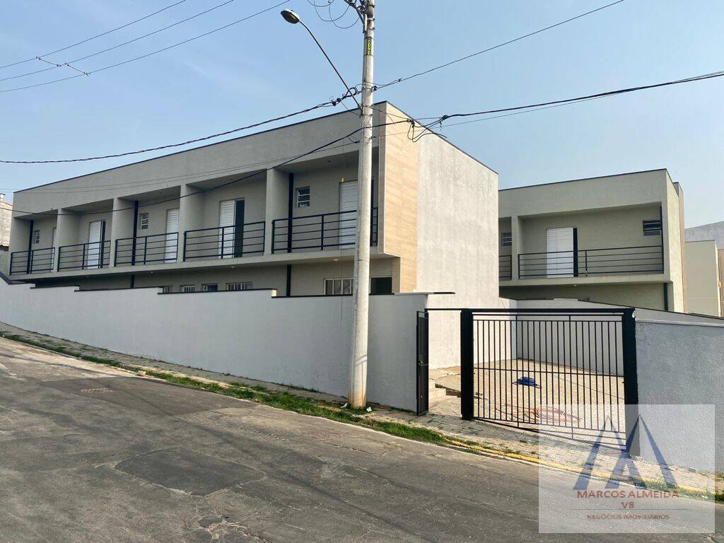 Casa de Condomínio à venda com 2 quartos, 70m² - Foto 1