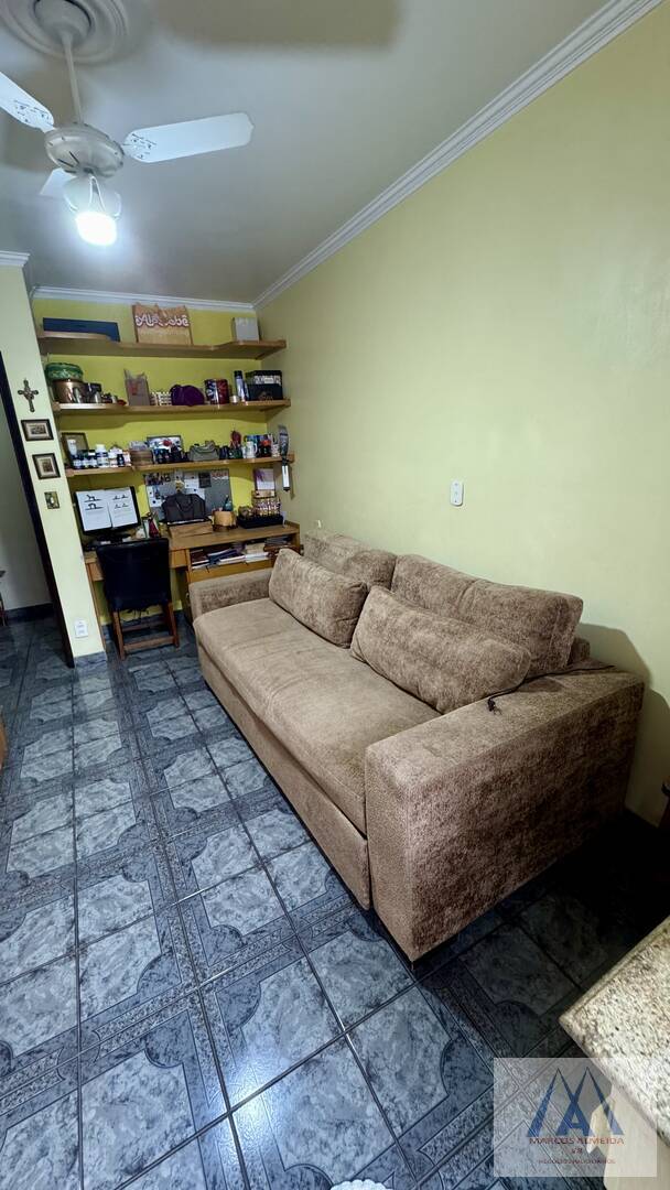 Casa para alugar com 4 quartos, 380m² - Foto 11