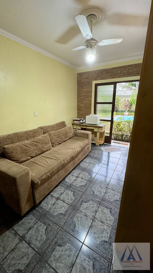 Casa para alugar com 4 quartos, 380m² - Foto 13