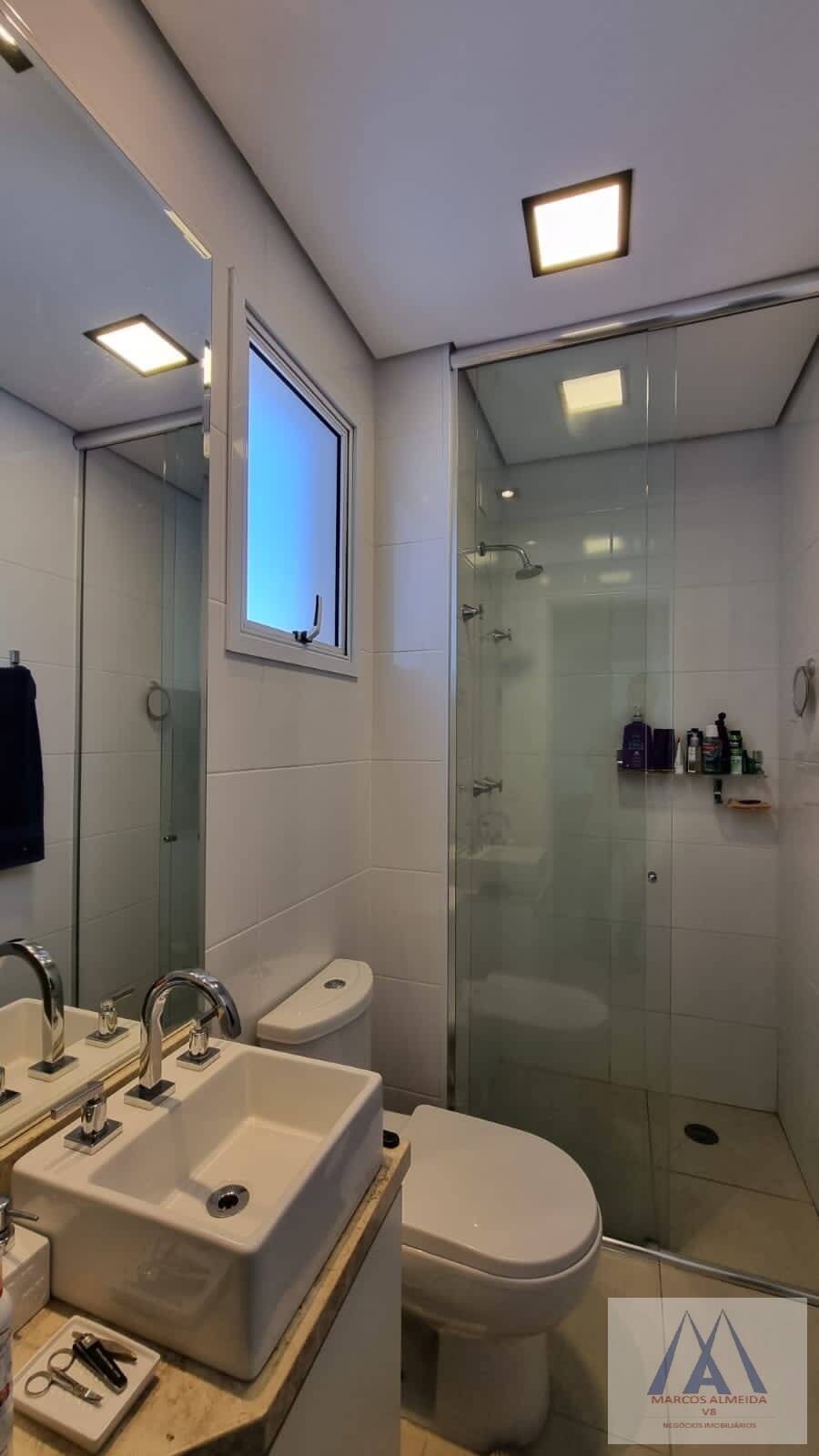 Apartamento para alugar com 3 quartos, 133m² - Foto 13