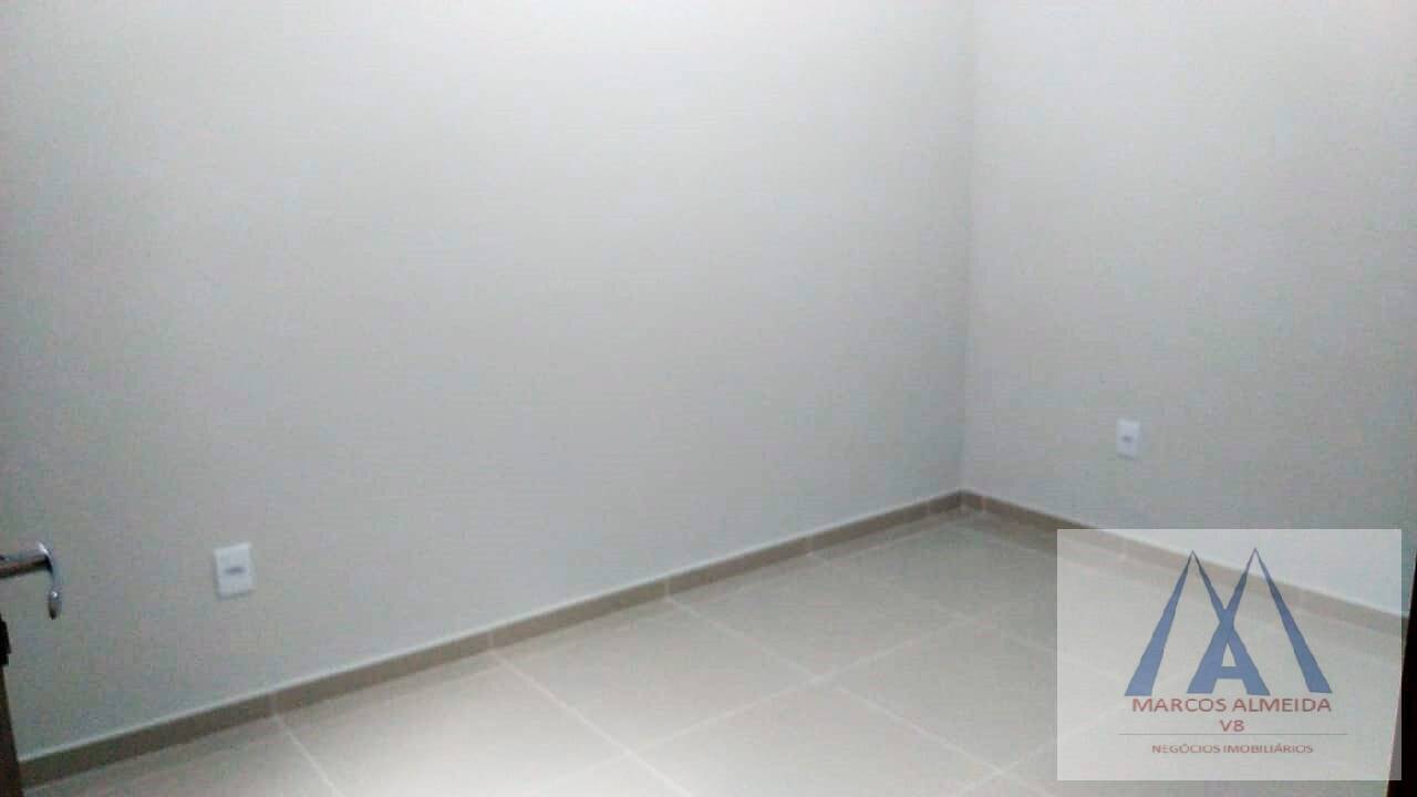 Casa à venda com 3 quartos, 93m² - Foto 9