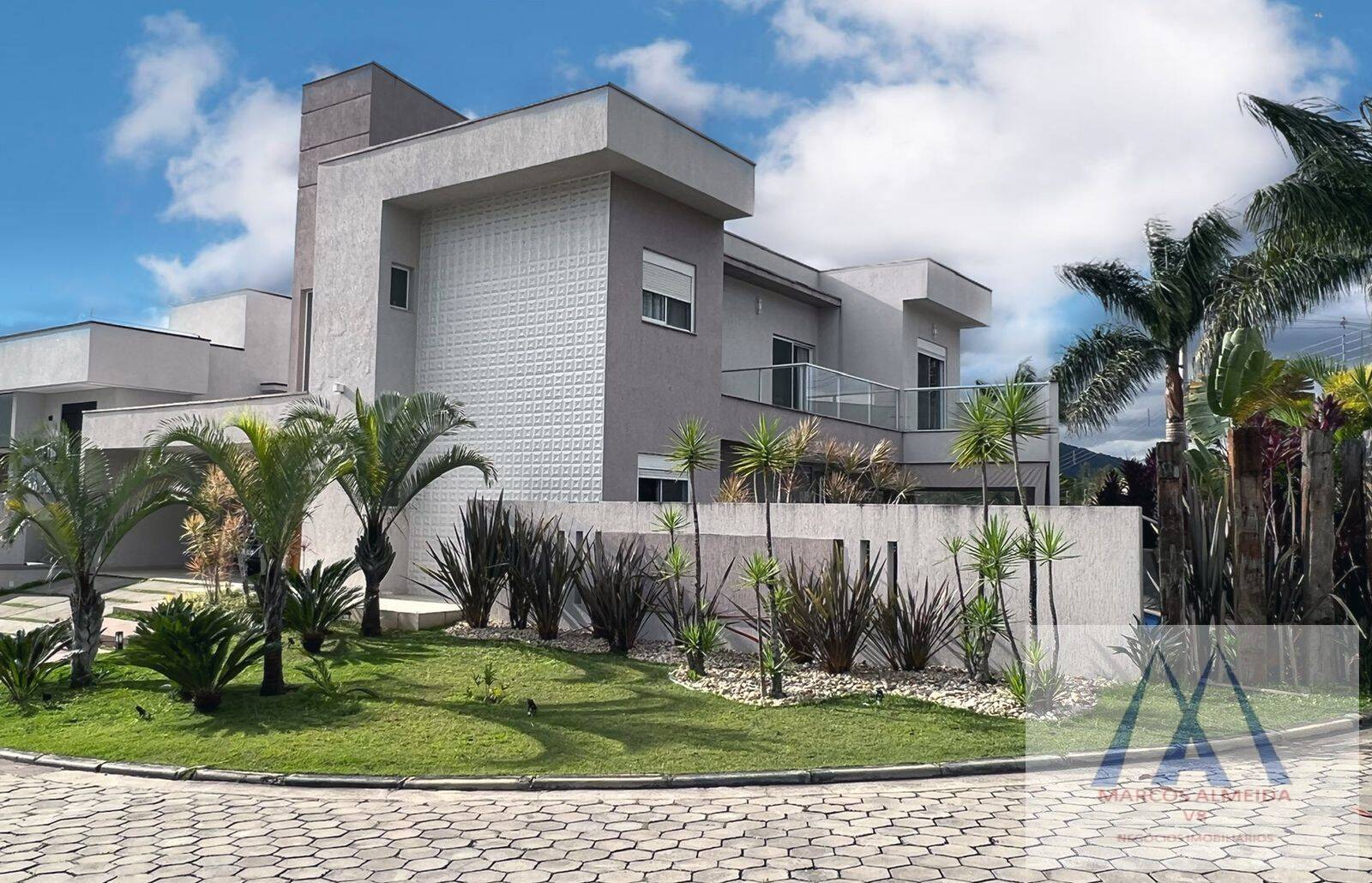 Casa de Condomínio à venda com 3 quartos, 320m² - Foto 19