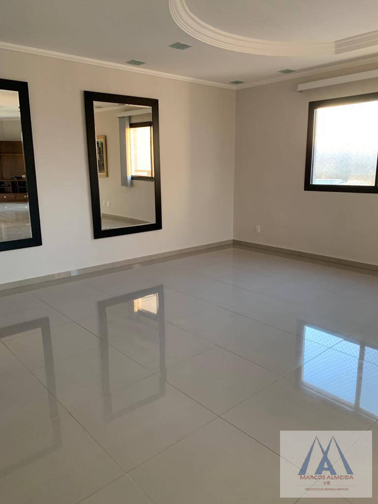 Apartamento à venda com 4 quartos, 210m² - Foto 7