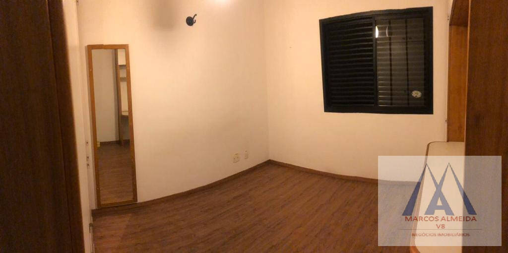 Apartamento à venda com 4 quartos, 210m² - Foto 13