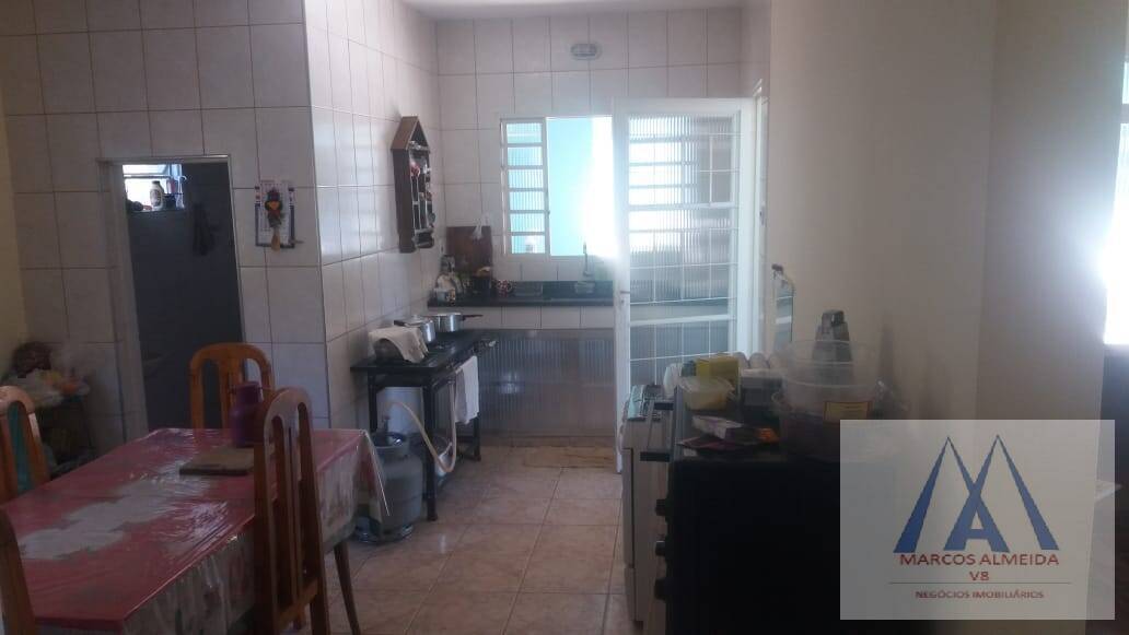 Fazenda à venda com 3 quartos, 2450m² - Foto 19