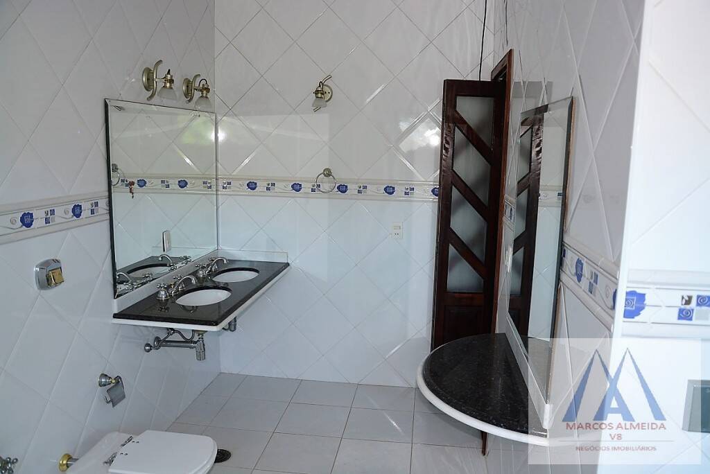 Casa de Condomínio à venda com 4 quartos, 390m² - Foto 15