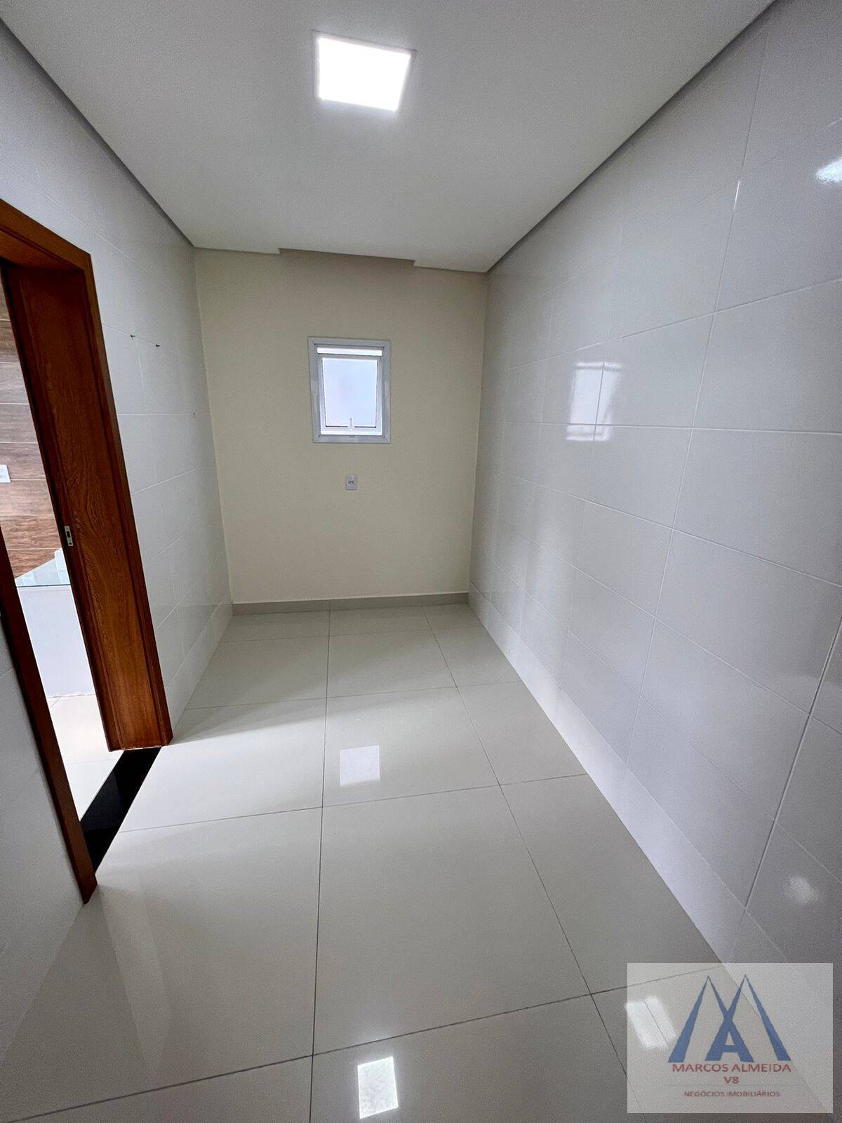 Casa de Condomínio à venda com 3 quartos, 310m² - Foto 6