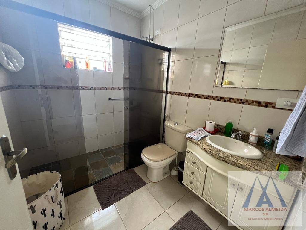 Casa à venda com 3 quartos, 140m² - Foto 3