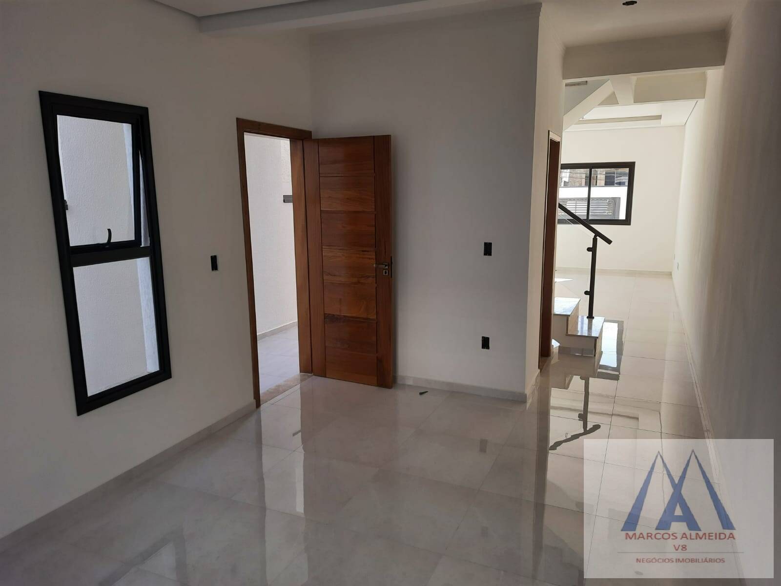 Sobrado à venda com 3 quartos, 111m² - Foto 2