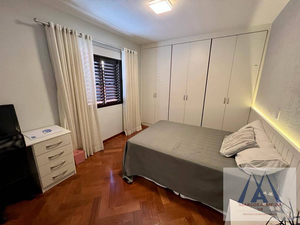 Casa à venda com 3 quartos, 284m² - Foto 31