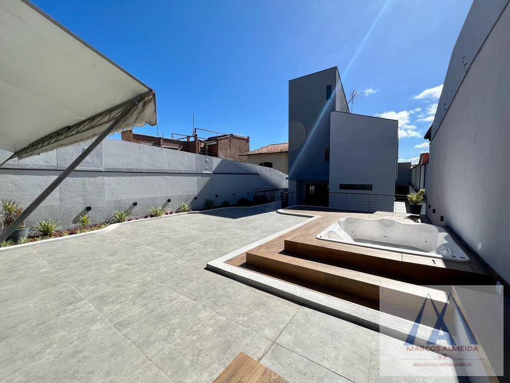 Casa à venda com 3 quartos, 284m² - Foto 8