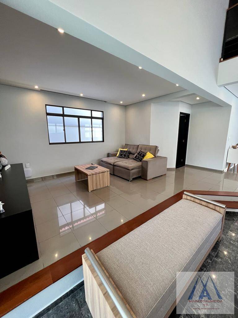 Casa à venda com 3 quartos, 284m² - Foto 18