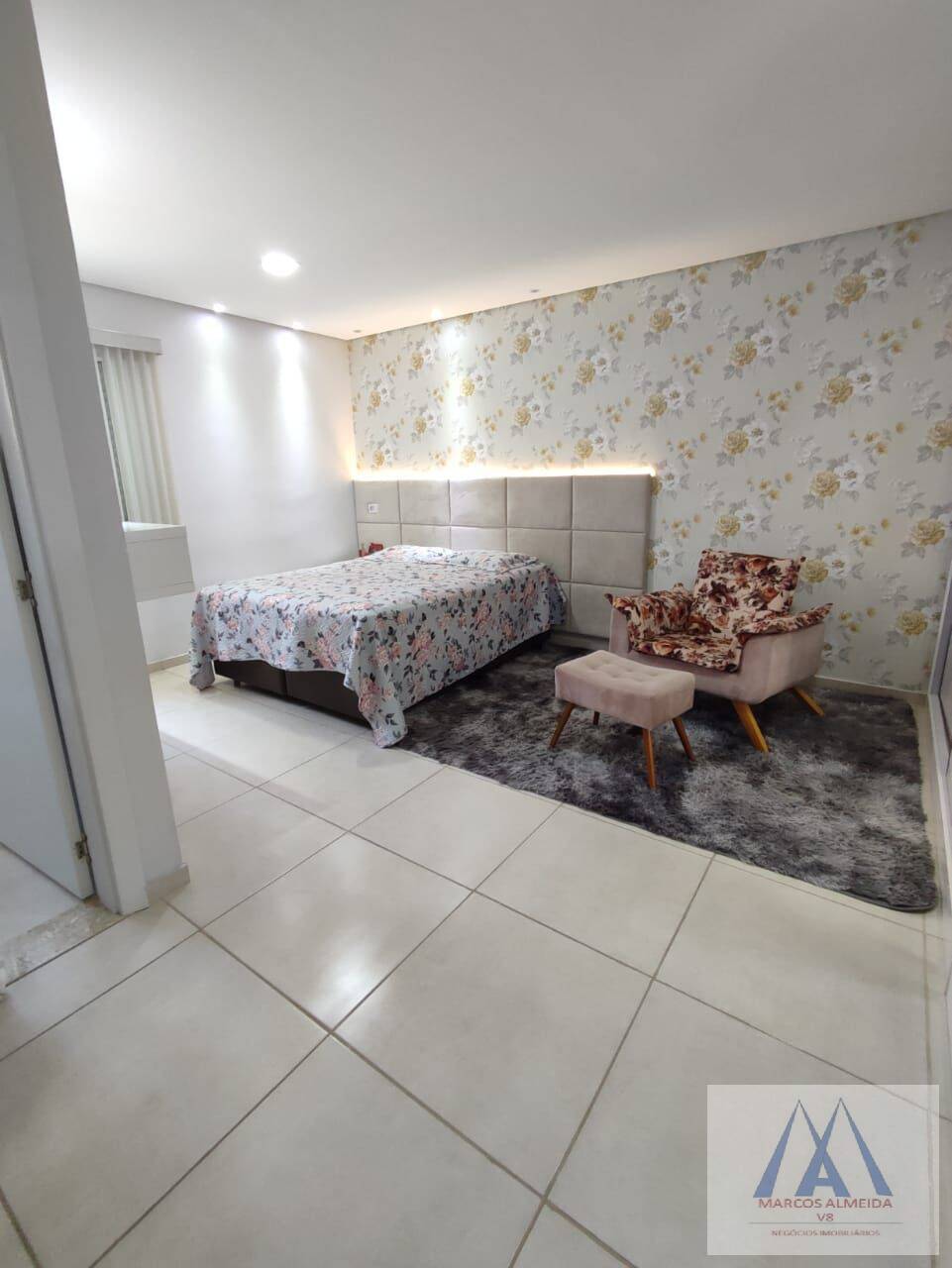 Casa de Condomínio à venda com 3 quartos, 70m² - Foto 2