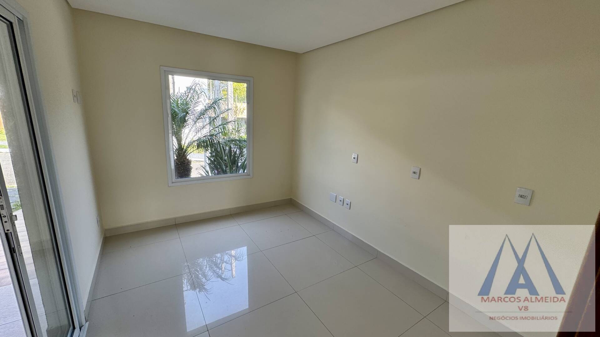 Casa de Condomínio para alugar com 3 quartos, 310m² - Foto 13