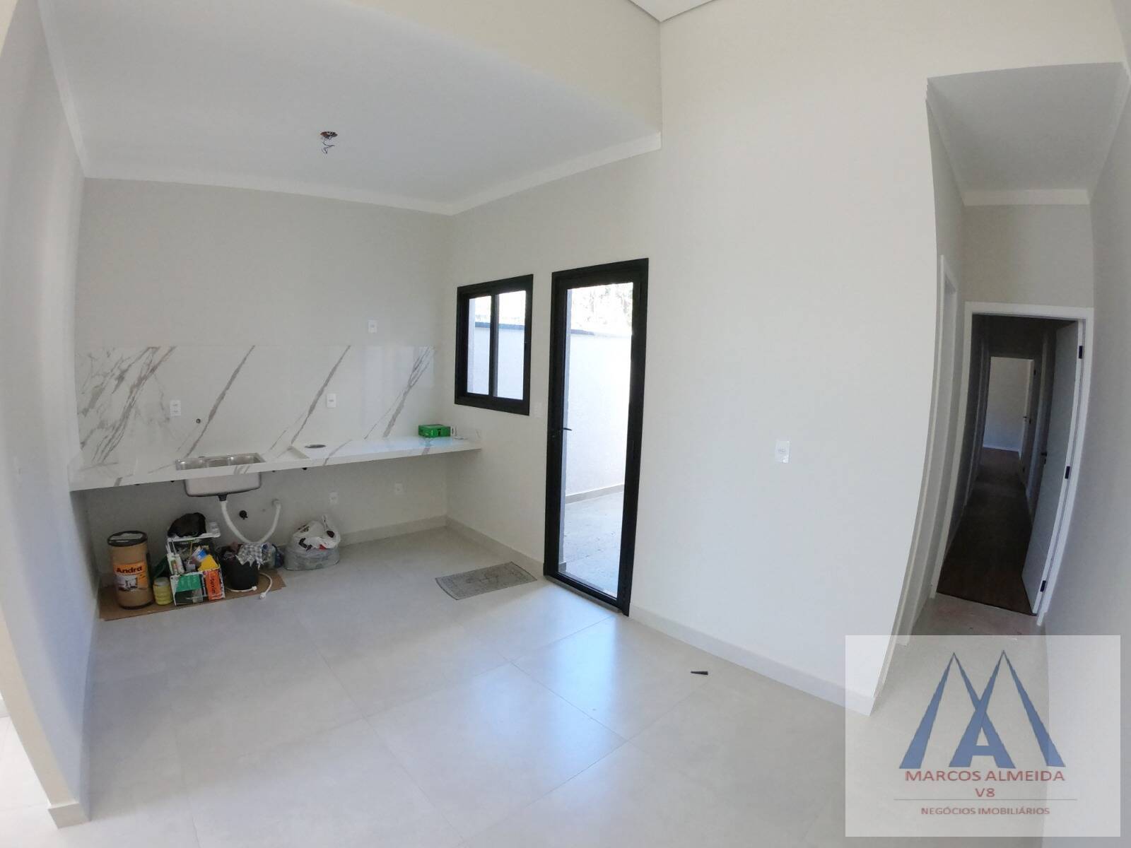 Casa à venda com 3 quartos, 81m² - Foto 5