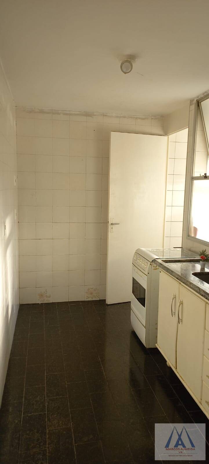 Apartamento à venda com 2 quartos, 50m² - Foto 12