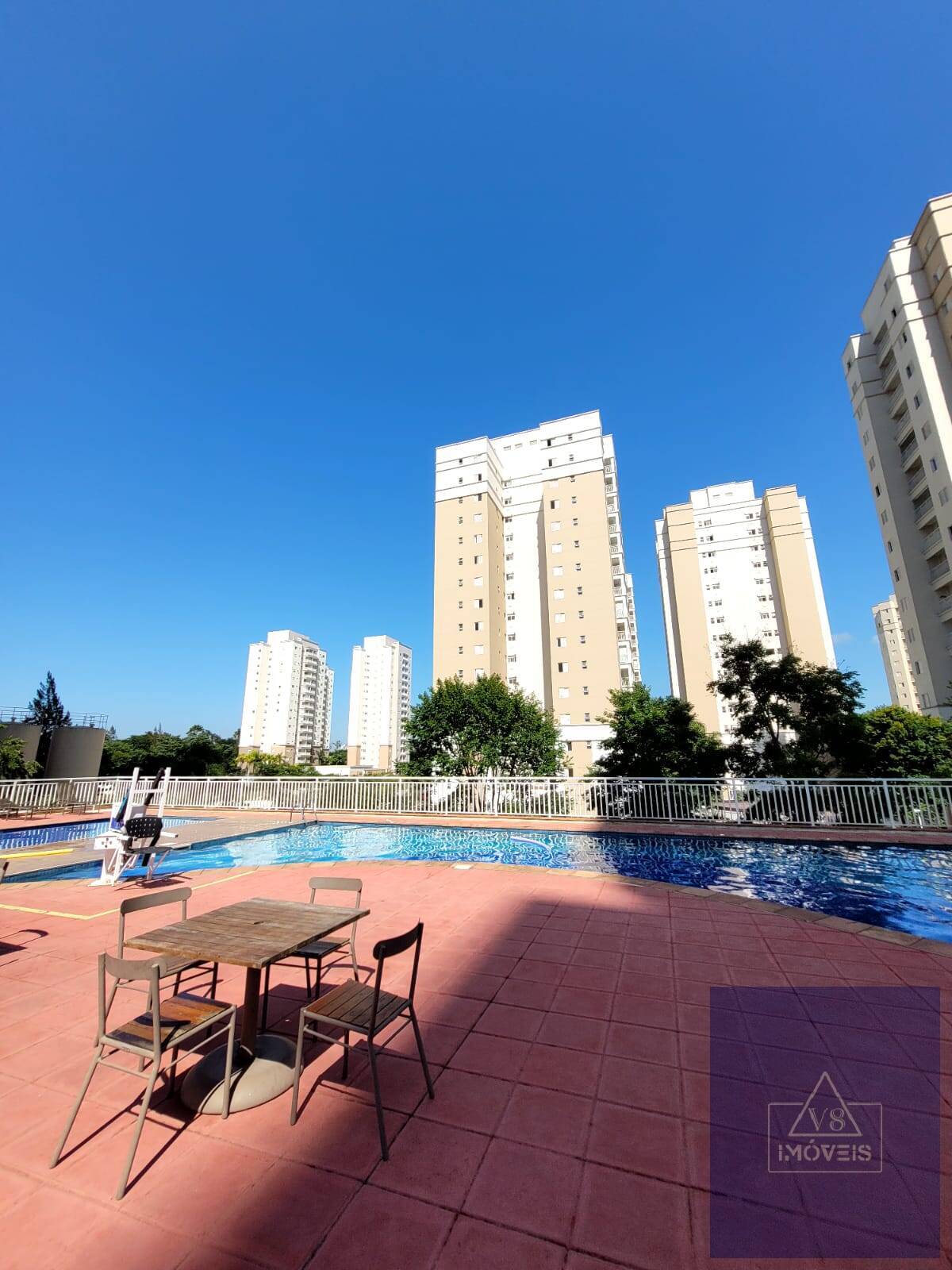 Apartamento para alugar com 2 quartos, 85m² - Foto 1