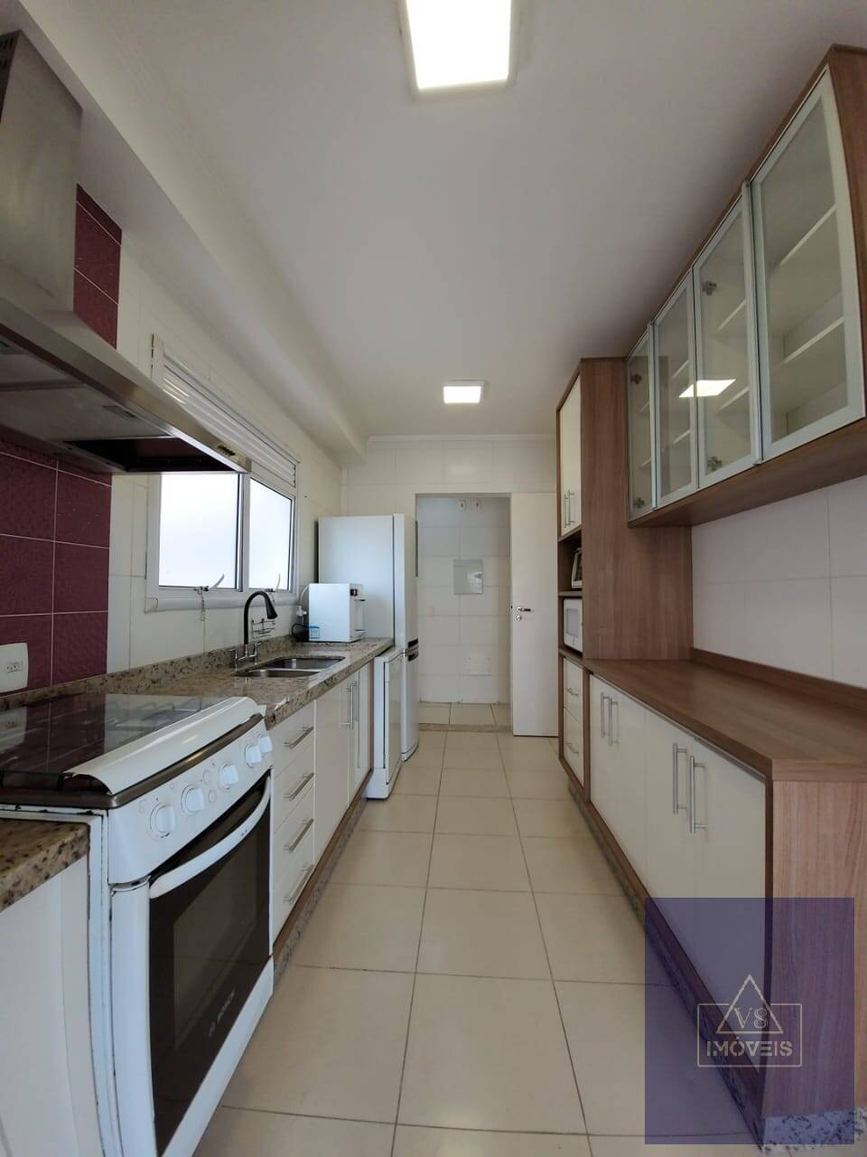 Apartamento para alugar com 3 quartos, 150m² - Foto 24