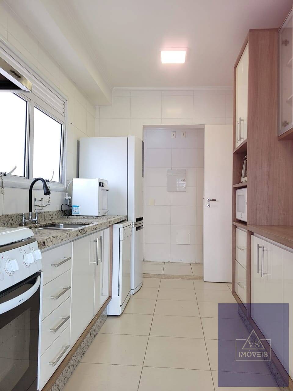 Apartamento para alugar com 3 quartos, 150m² - Foto 28