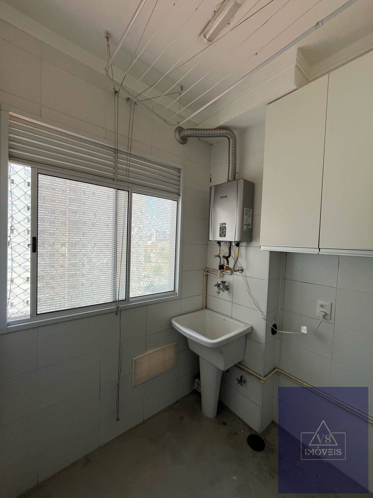 Apartamento para alugar com 2 quartos, 64m² - Foto 4