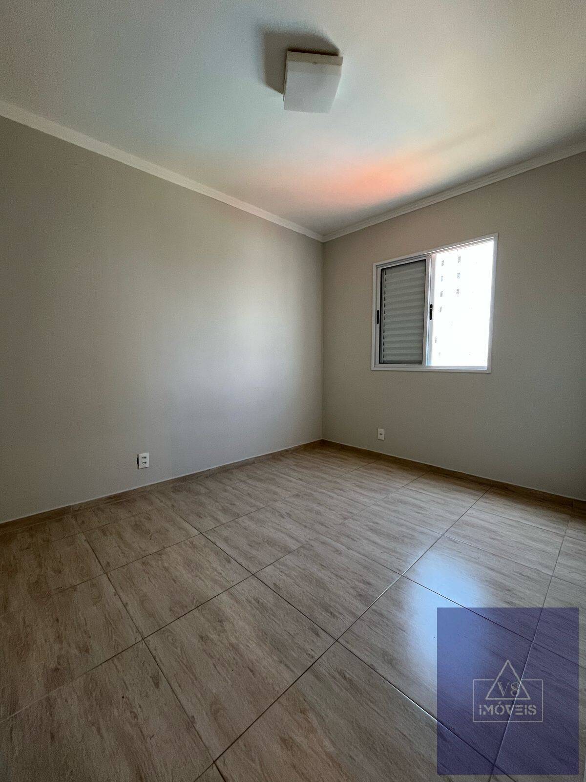 Apartamento para alugar com 2 quartos, 64m² - Foto 11