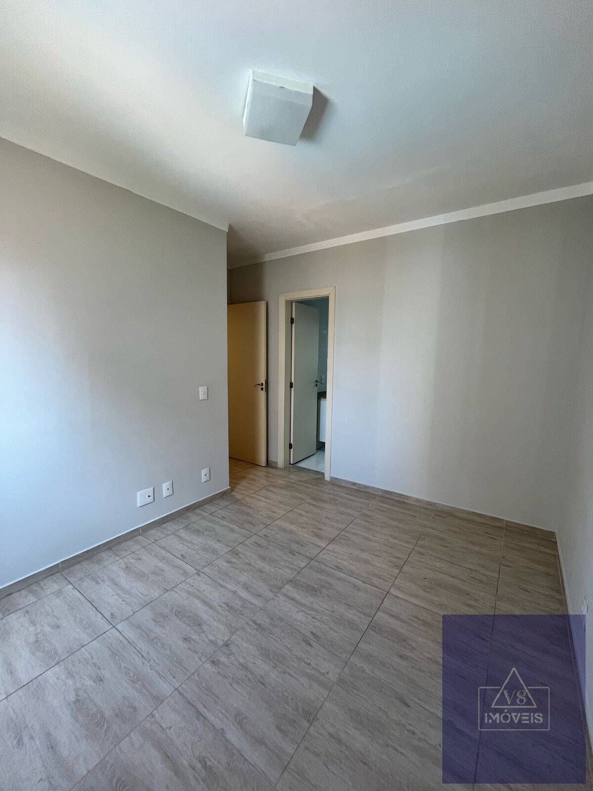 Apartamento para alugar com 2 quartos, 64m² - Foto 12